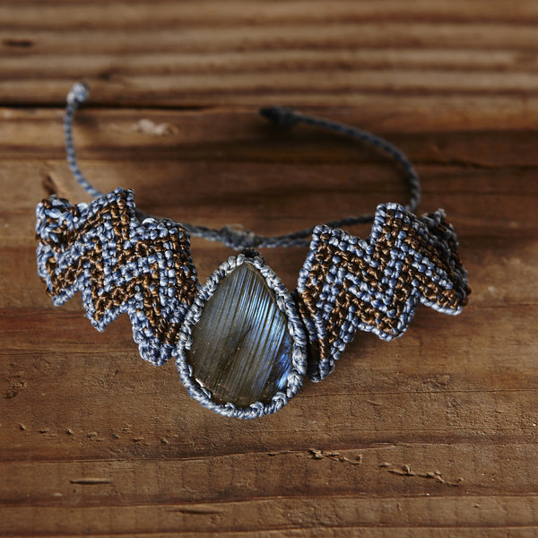 Knotted Terra 11